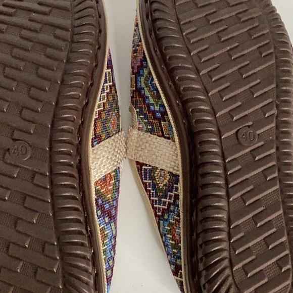 Women's Geometric Pattern Flat Casual Slip On Light Wt Shoe Size 40 (US 9/9.5) - Picture 11 of 14